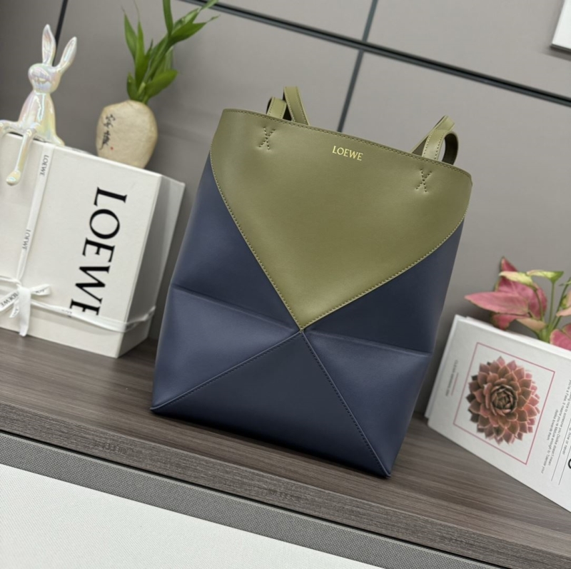 l*ew* shopping bags